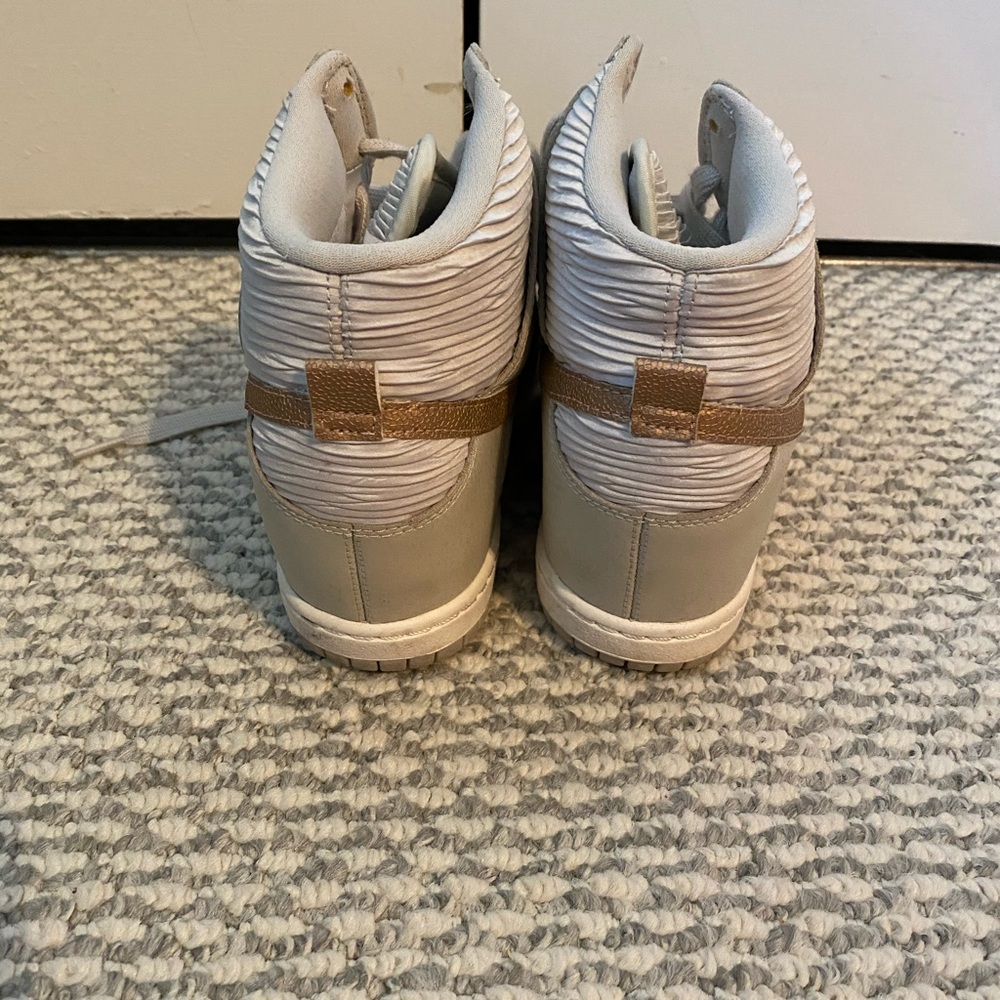 Nike Wedged Sneakers